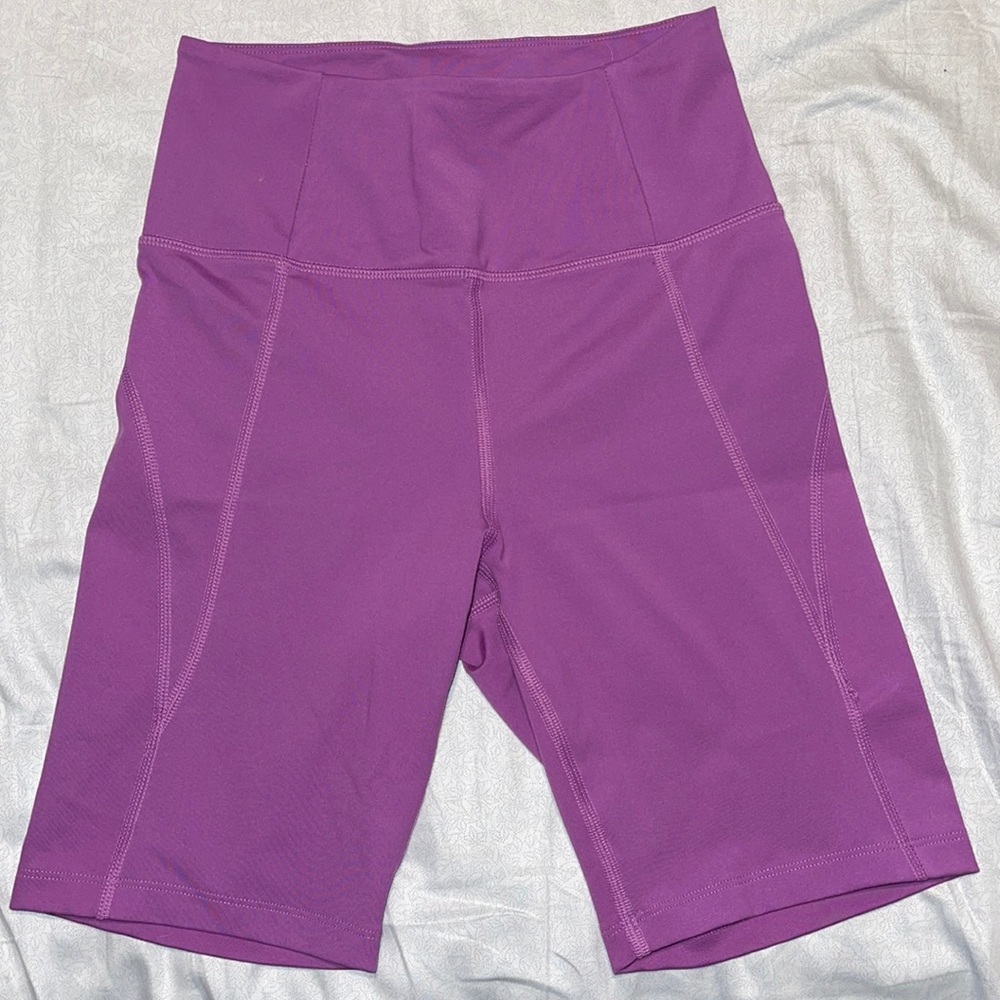 Girlfriend collective biker shorts